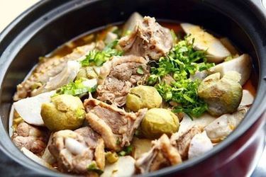 Vịt om sấu