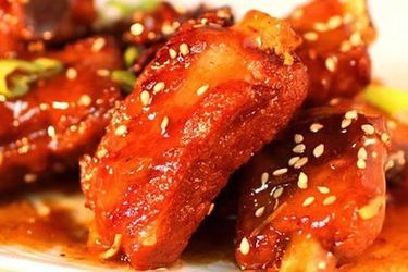 Sườn xào chua ngọt