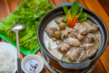 Lẩu vịt om sấu