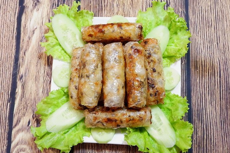 Cách làm nem rán Hà Nội truyền thống, giòn ngon và không bị vỡ