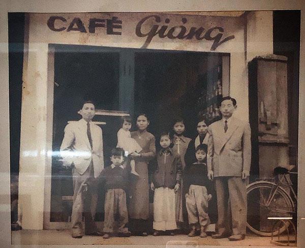 quán cafe trứng giảng 1930